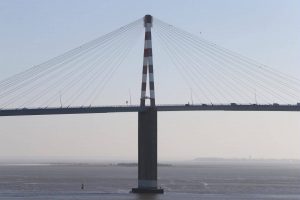 How to cross the bridge of Saint Nazaire ?